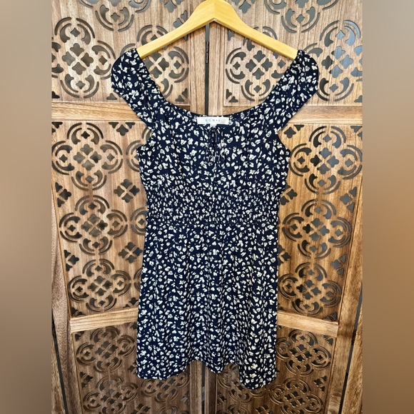 row a Dresses & Skirts - ⭐️ 3 for $20⭐️ Sz M Row + A Sun Dress